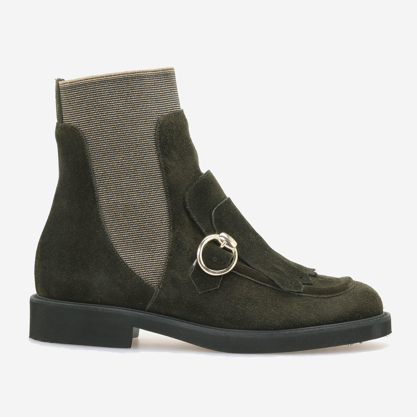 Botins com franjas e fivela