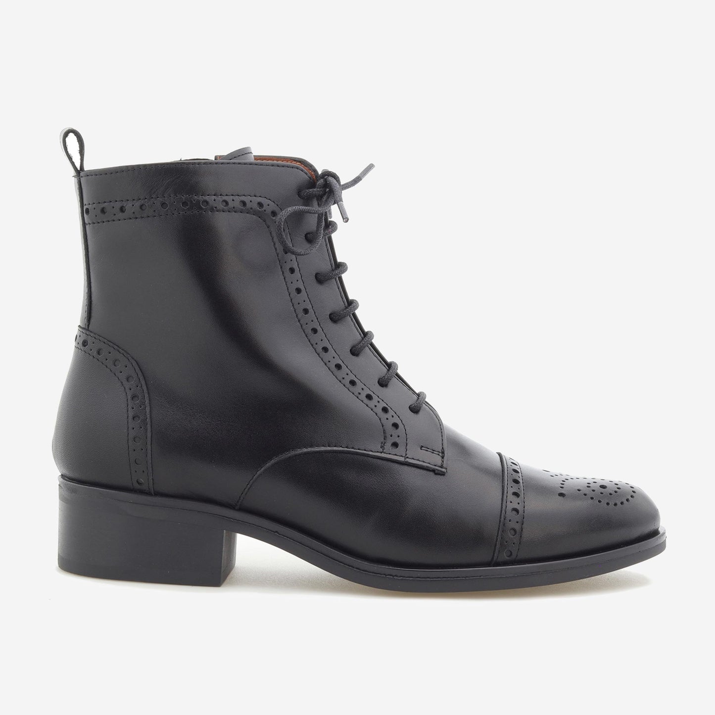 Botins em Pele com Atacadores