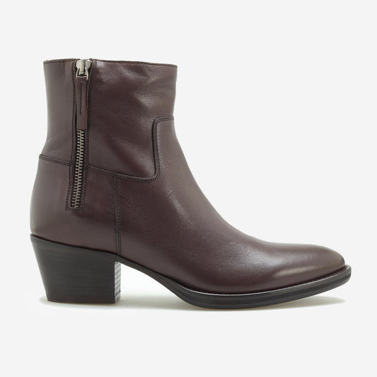 Botins em Pele