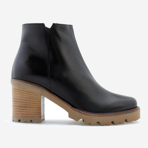 Rubber sole ankle boot