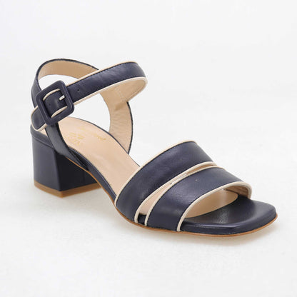 Ladies leather sandal