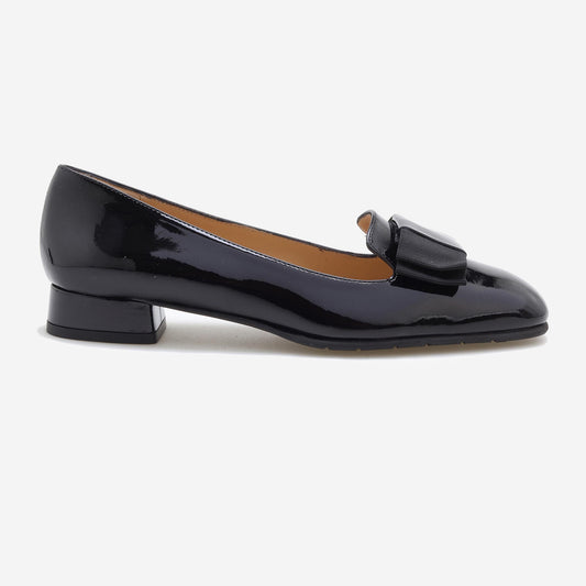 Sapatos Scarpin com Laço