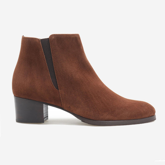 Botins Curtos em Camurça