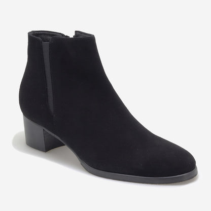 Botins Curtos em Camurça
