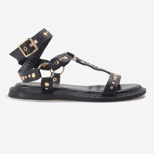 Sandálias com Tachas