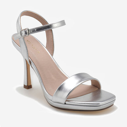 Ladies leather toilette sandal